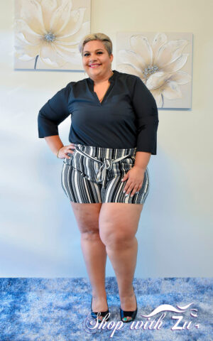 BLACK & WHITE SHORT W/BELT